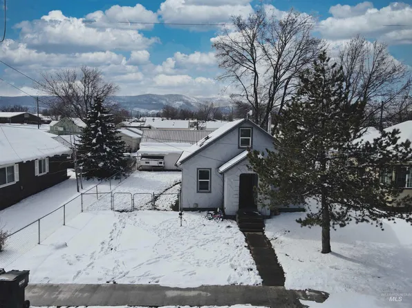 320 NE 3rd St, Grangeville, ID 83530
