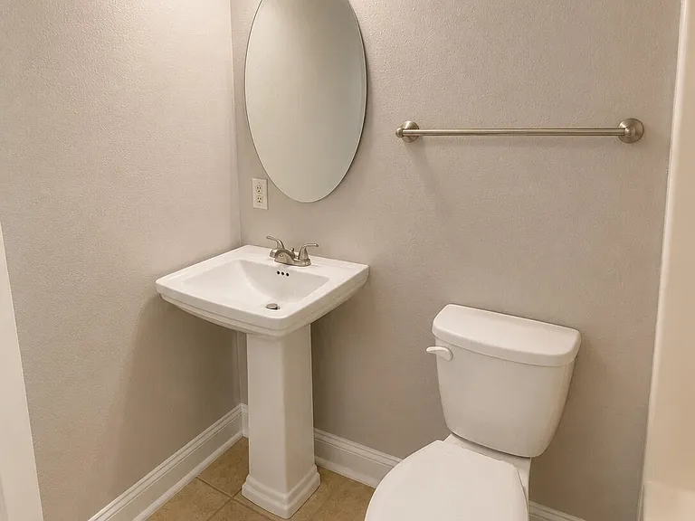 521 W Missouri Ave #13 — Photo 12