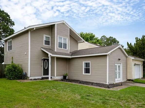 1680 Dylan Dr, Virginia Beach, VA 23464