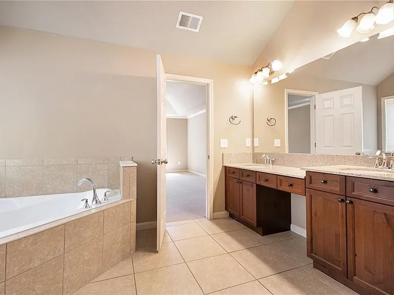 408 Turtle Rock Pl — Photo 19
