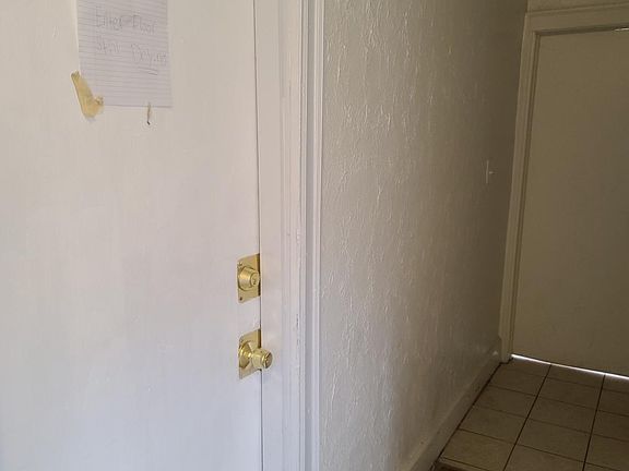 4th image of 15794 Ohio St Unit 1