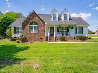 334 Quinn Rd, Clover, SC 29710