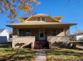 906 N Lincoln St, Lexington, NE 68850