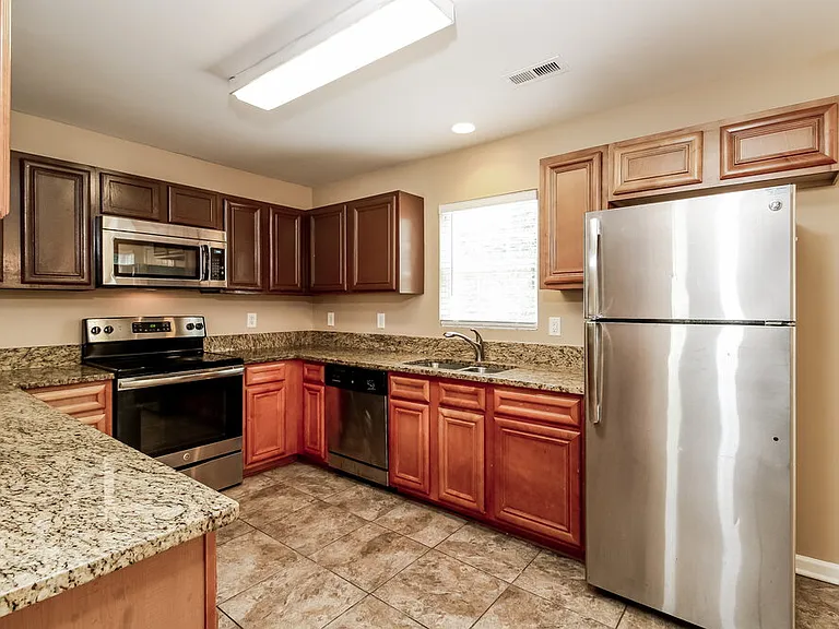 4014 Mountainridge Dr — Photo 8