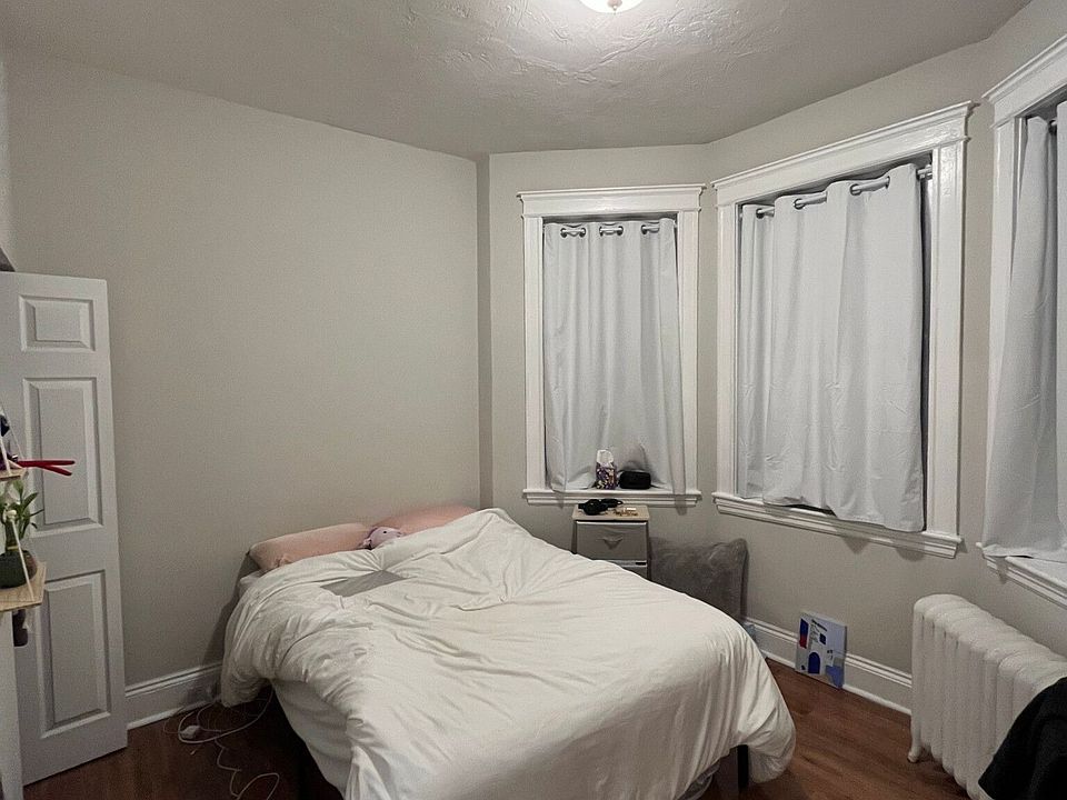 1st image of 55 Westland Ave #20
