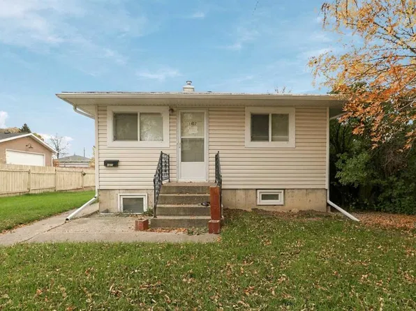 1822 1a Ave N, Lethbridge, AB T1H 0B1