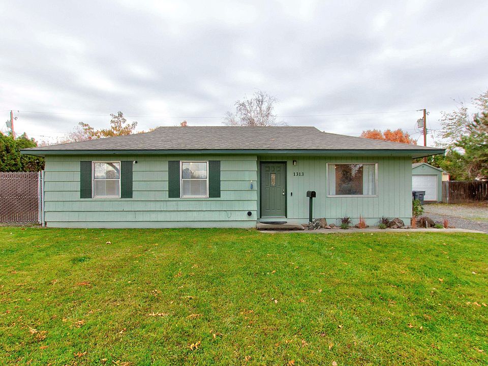1st image of 1313 Acacia Ave