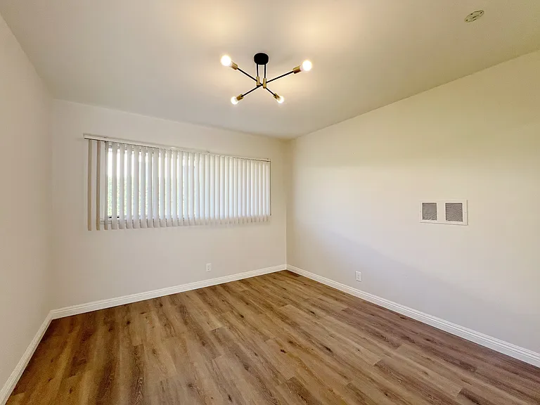 231 S Hudson Ave #15 — Photo 16
