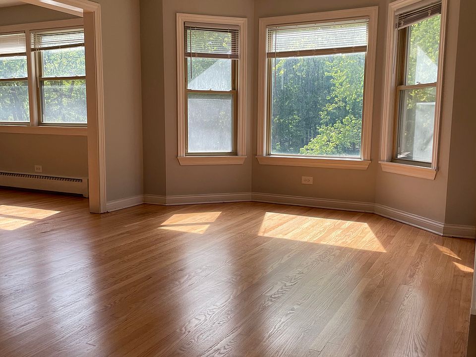 1st image of 5839 N Cicero Ave APT 1