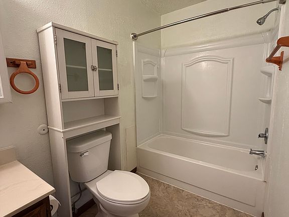4th image of 125 South Hwy APT 208