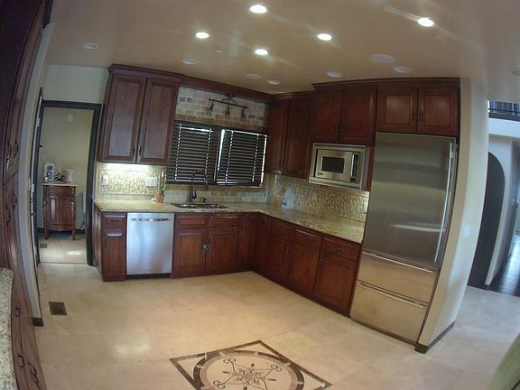 Kitchen with Vicking Wolf and Sub zero