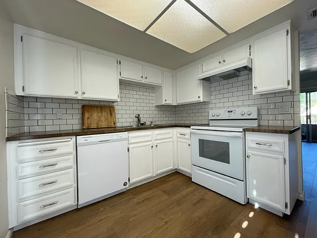 331 Stone Edge Ct — Photo 18
