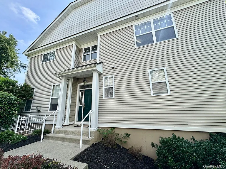 8 Green Ct — Photo 5