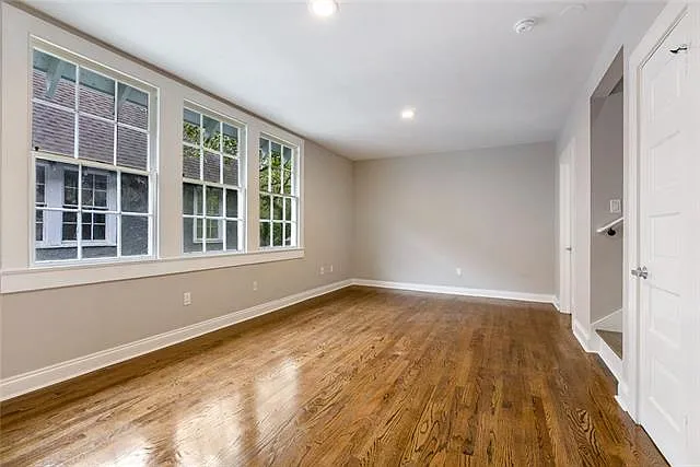 Building Photo - 920 S Carrollton Ave #K