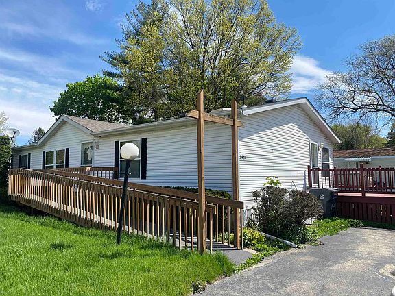 2nd image of 3479 Aquamarine Dr