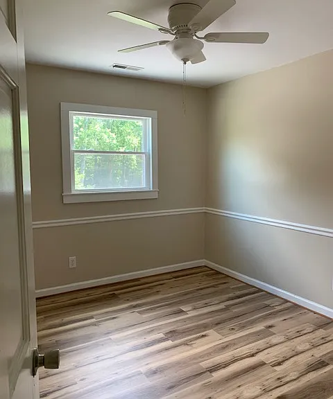 307 Maplewood Dr — Photo 15