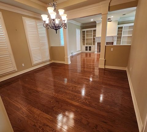 4th image of 805 Brookhollow Dr