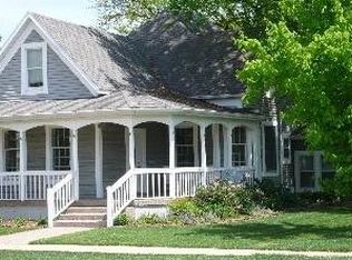 512 N 3rd St, Effingham, IL 62401