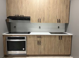 18 Willoughby St #1, Newark, NJ 07112