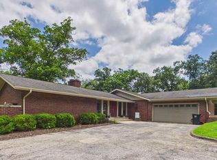 2 Birchwood Dr, Ottumwa, IA 52501