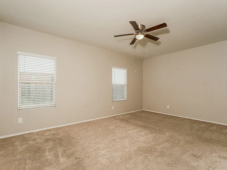 775 Monarch Dr — Photo 8