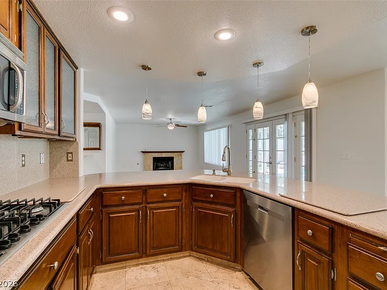 8224 Tivoli Cove Dr — Photo 29