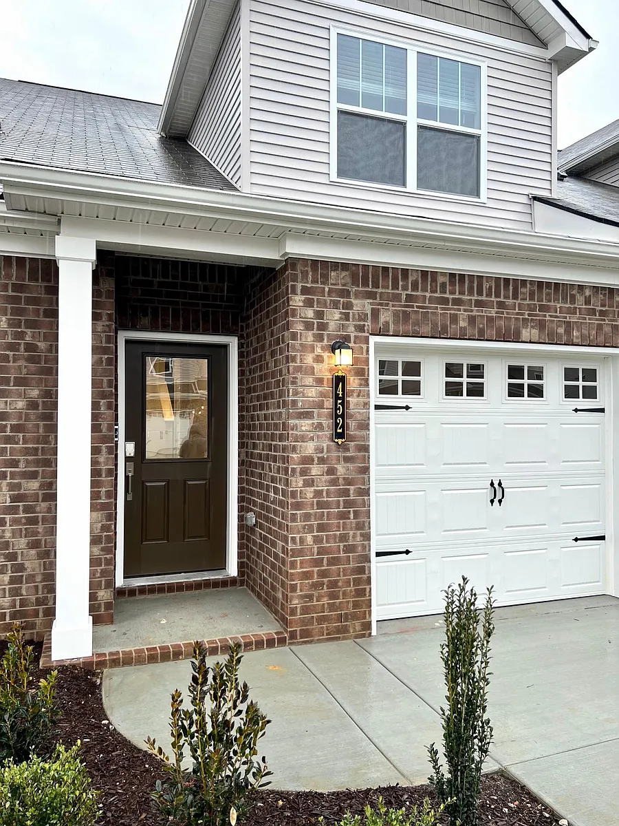 Building Photo - 452 Alcott Way