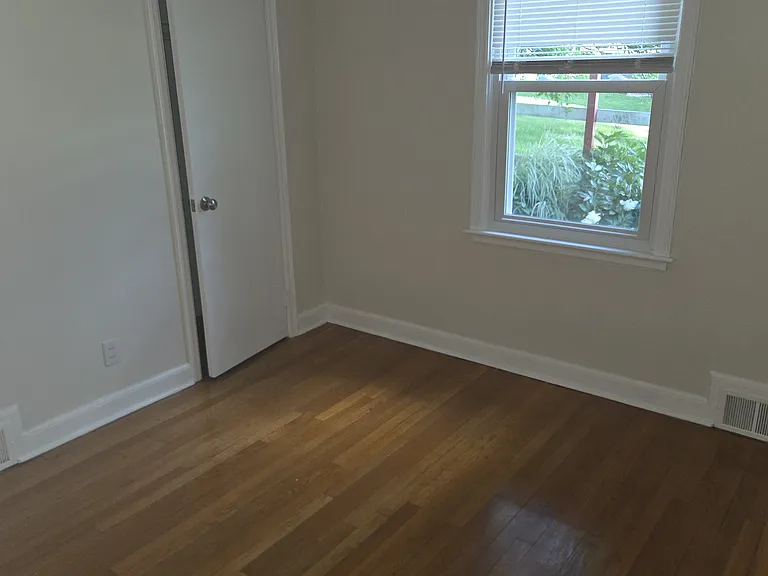 bedroom no.2