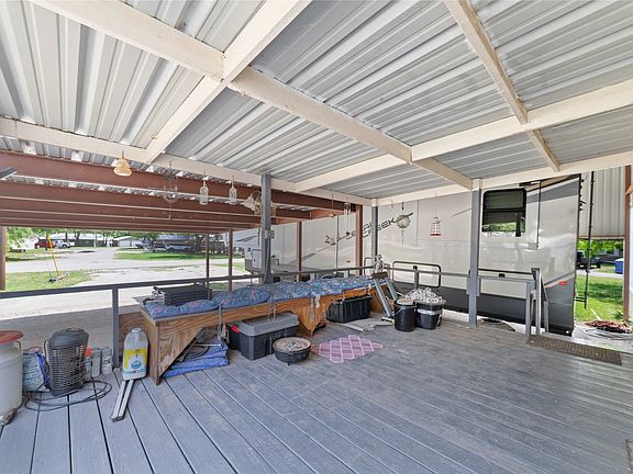 3rd image of 4991 Thunderbird Dr