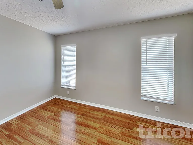 7028 Covewood Dr — Photo 10