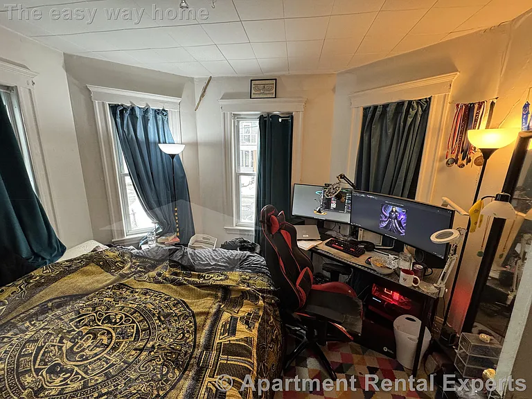 19 Burnham St #1 — Photo 14