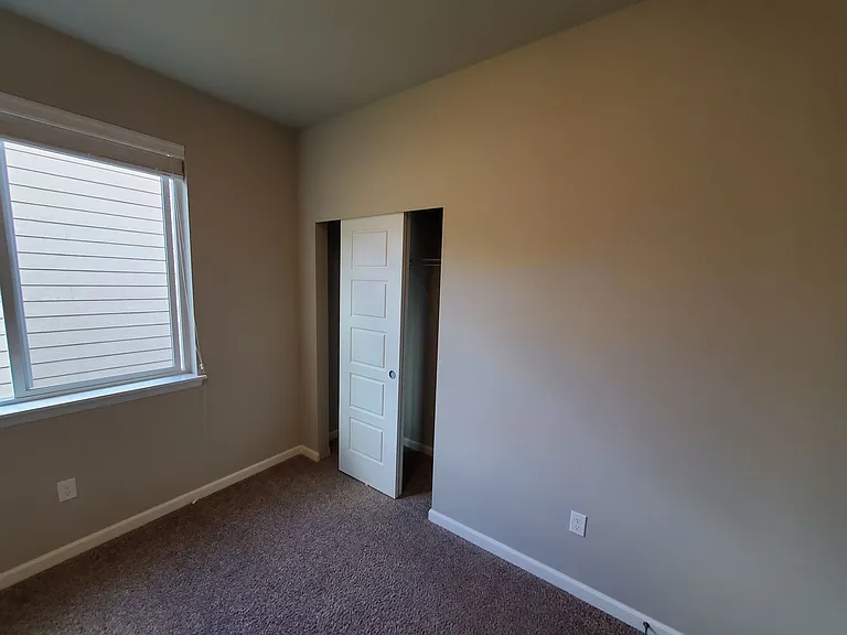 9952 Jackson St SE — Photo 36