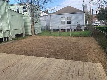 3rd image of 2223 Saint Andrew St #2223