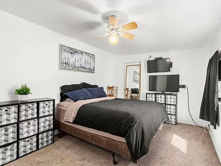 Carillo Cir — Photo 12