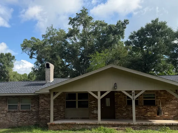 622 Ayer St, Molino, FL 32577
