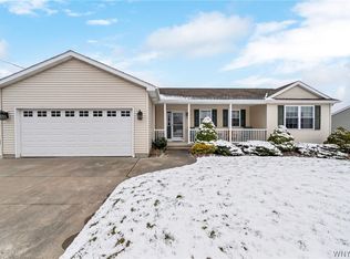 6678 Shawnee Rd, North Tonawanda, NY 14120