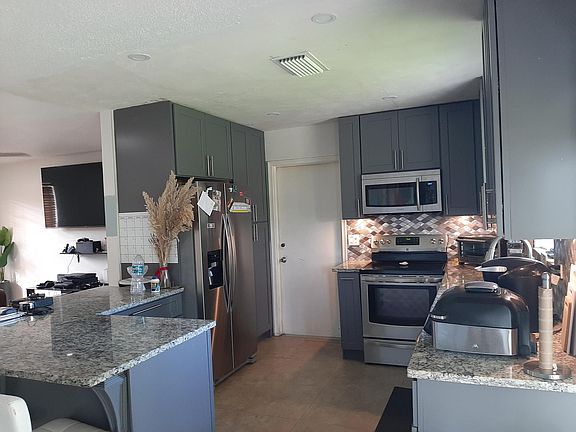 5th image of 5127 Saint John Avenue S