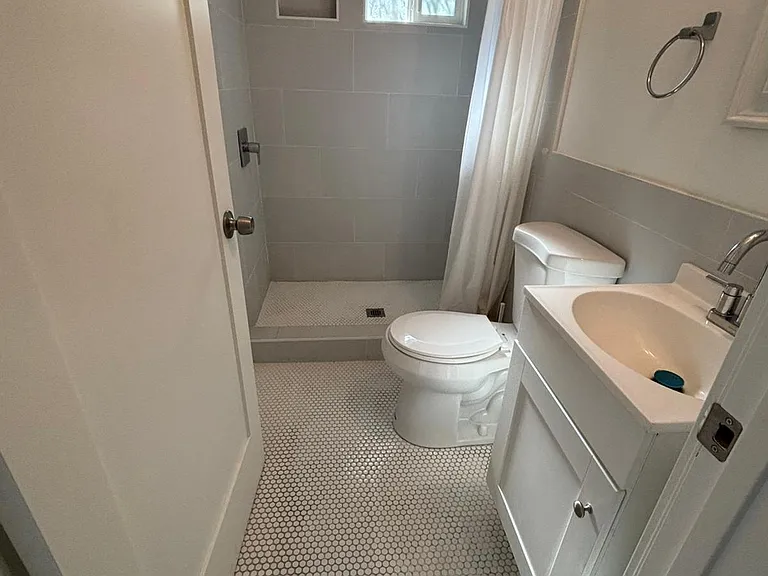 1101 W Vernon Ave #1 — Photo 3