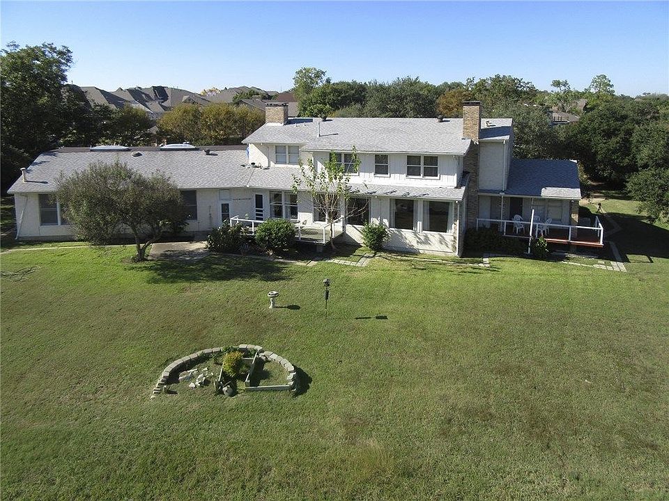 1st image of 2314 Royal Crest Cir