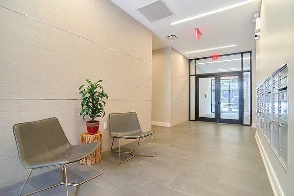 Rented by Compass | media 18