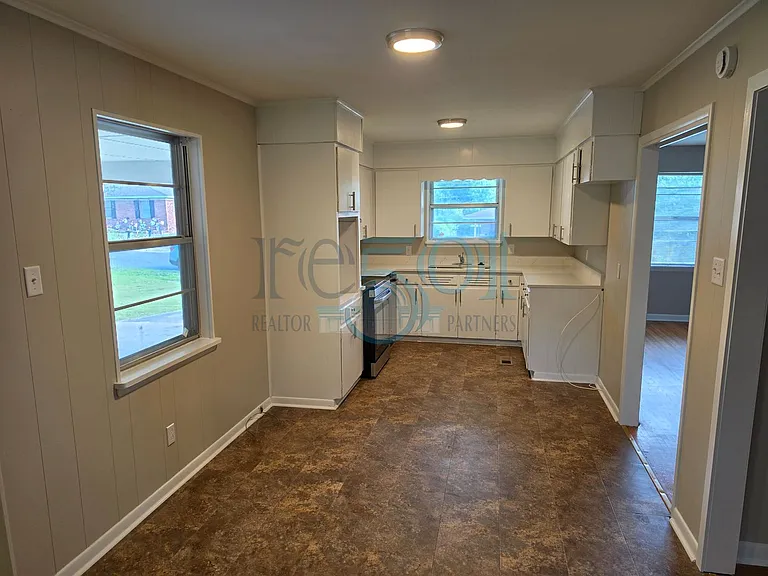 6601 Bluebird Dr — Photo 8
