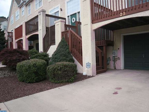 2nd image of 23 Thomas Ln N