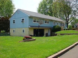 448 Temple Rd, Southampton, PA 18966