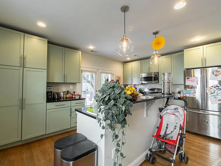 904 Webster St NW — Photo 13