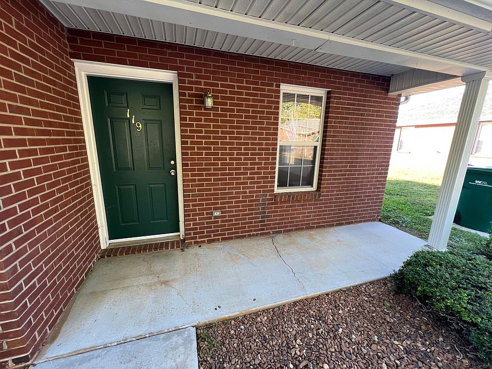 1st image of 119 Briar Cir #119