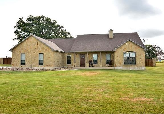 5th image of 284 Chisholm Trl