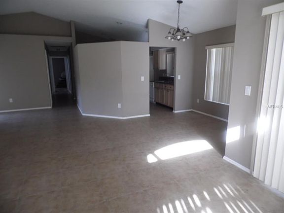 5th image of 217 Coralwood Ct