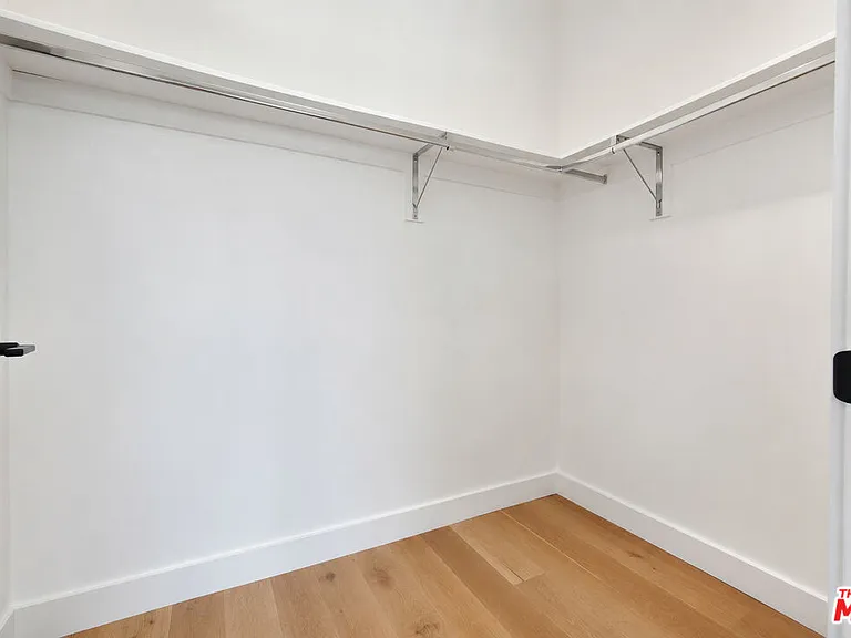 1515 S Holt Ave #204 — Photo 27