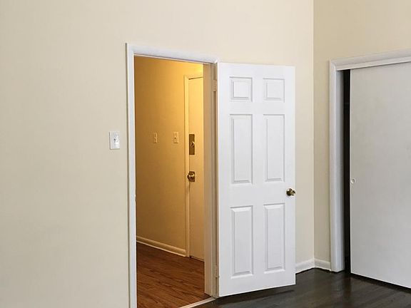 4th image of 1137 Lombard St #1F