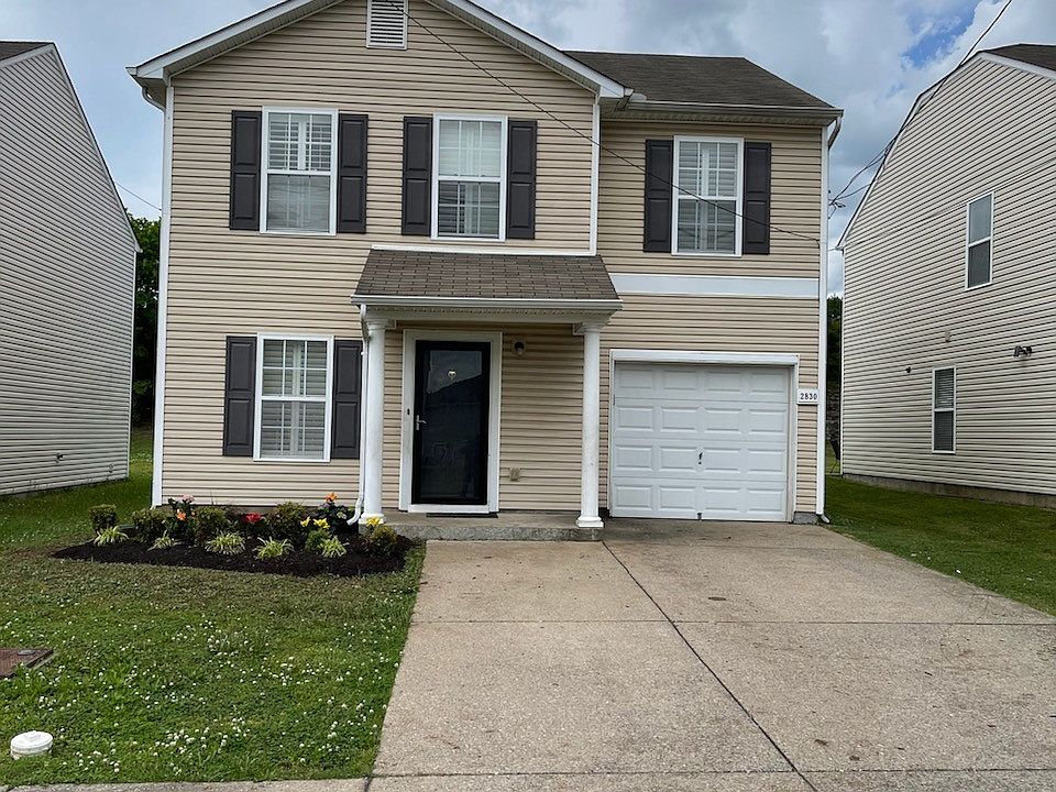1st image of 2830 Creekbend Dr